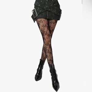Elegant Black Lace Patterned Tights